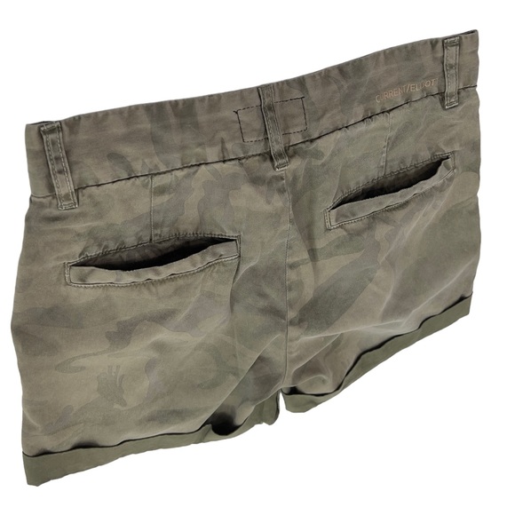 Current/Elliott The Captain Rolled Shorts in Army Camo - Picture 8 of 15